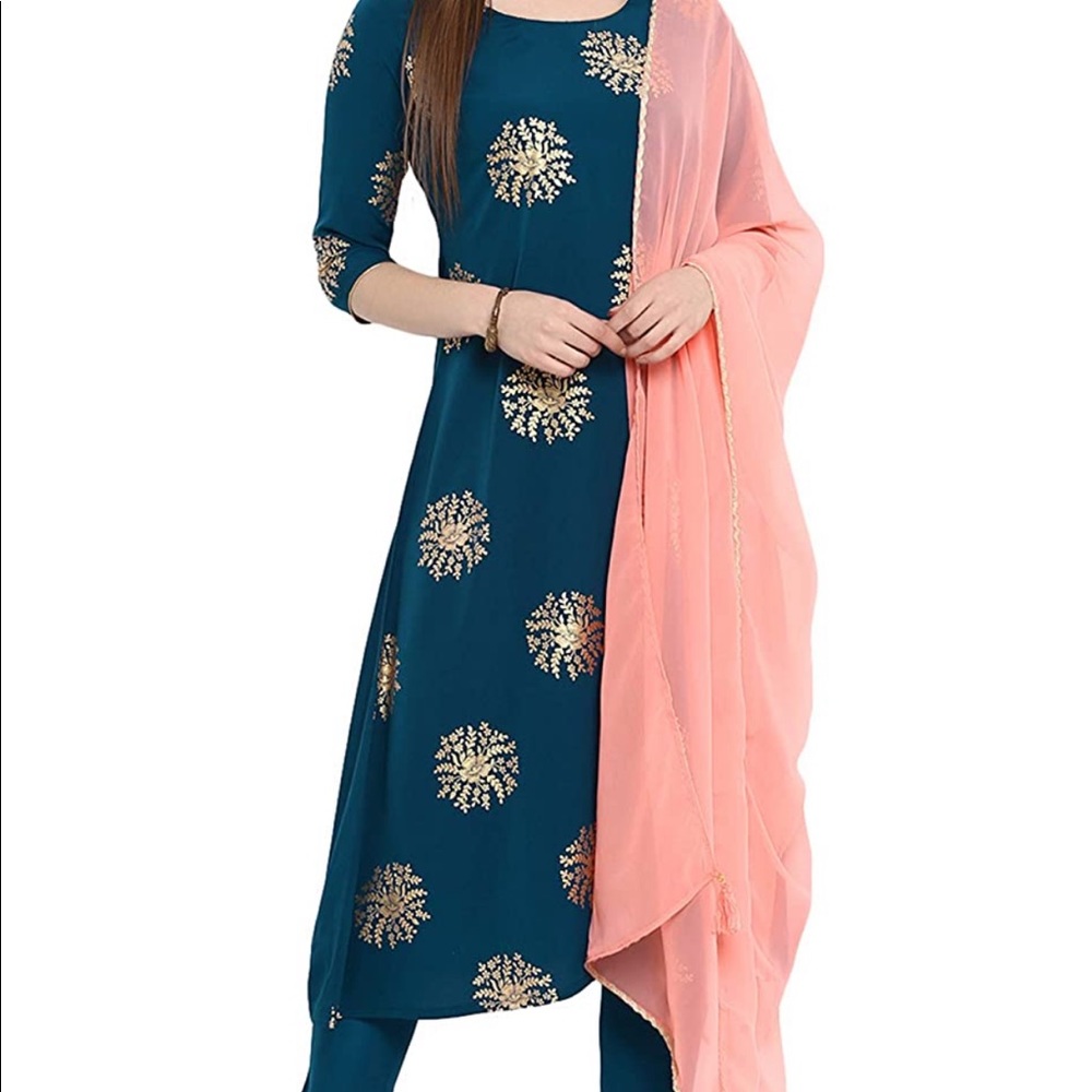Beautiful Indian Crepe Kurti Set w Dupatta
